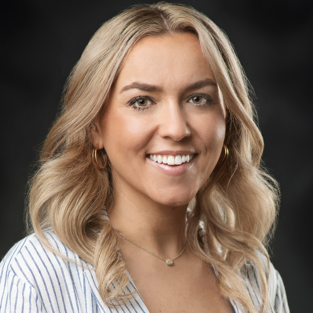 Studio Portrait of Terri Hernandez (photo © Mississippi State University)